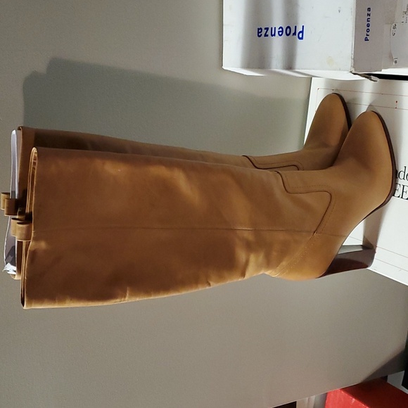 Sz 10M NIB $695 Veronica Beard boots